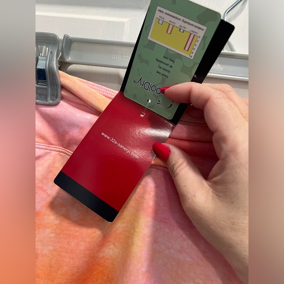 32e-SANERYI NWT Tennis Skirt SIZE LARGE With Cool Dry Technology Womens Preloved - Picture 4 of 9